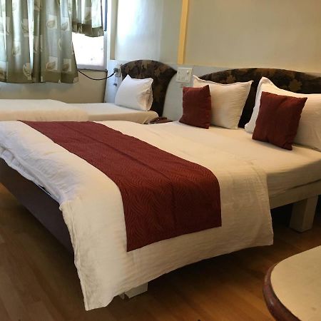 Hotel Tourist International Πούνε Εξωτερικό φωτογραφία